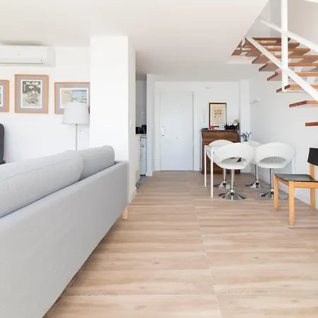 C31 - Sea View Sunny Duplex Малага